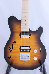 MusicMan Axis SuperSport Semi-Hollow tělo