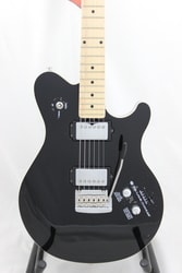 MusicMan Reflex GameChanger černá, javorový krk a hmatník